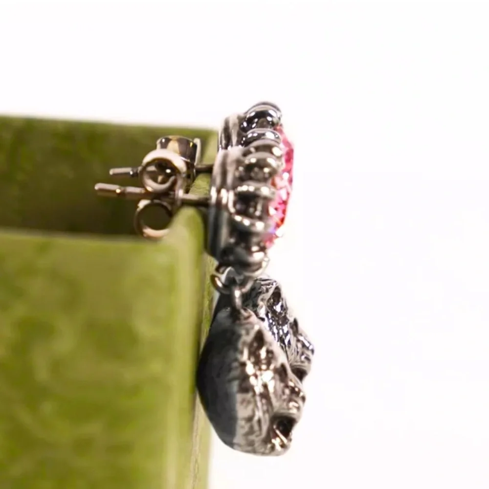 NEW✨$650 GUCCI Pink Crystal Stud Silver Tone FELINE TIGER CAT Dangle EARRINGS - Picture 9 of 11
